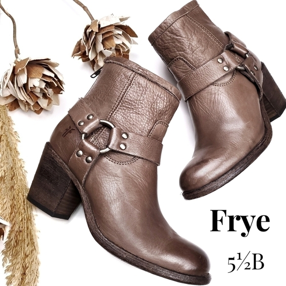 Frye Shoes - FRYE Brown Tan Distressed Heeled Leather Ankle Boots 5½ m